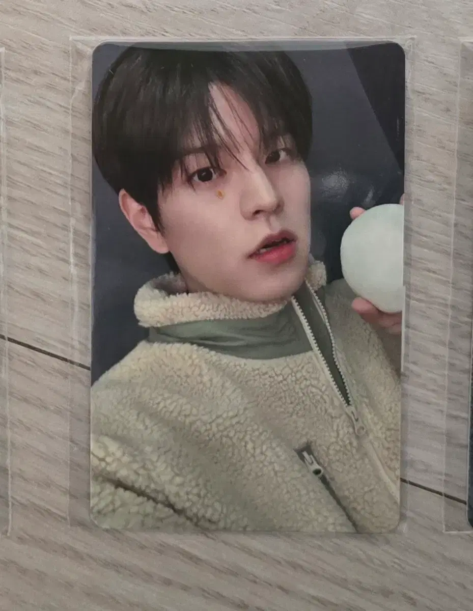 thumbnail-0